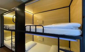 22 Hours Hostel